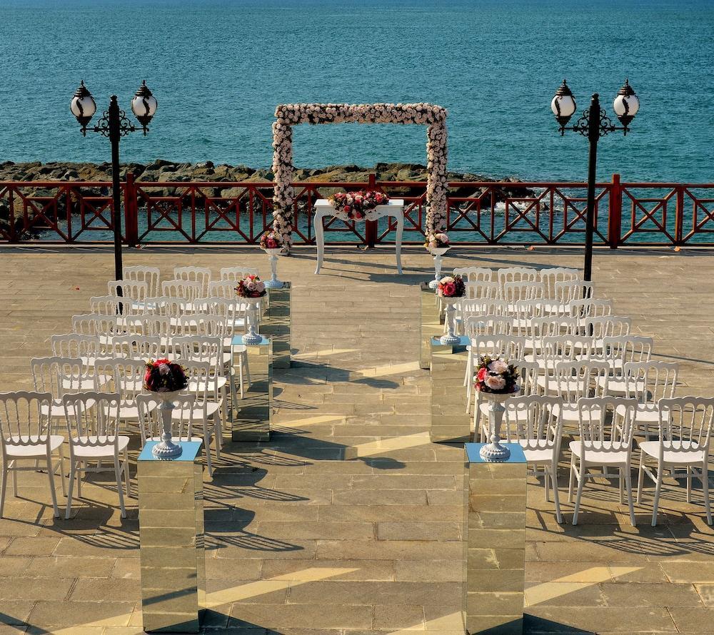 Babillon Hotel Spa & Restaurant Rize Exterior foto